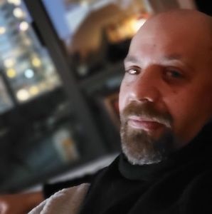 Meet your Posher, Marc